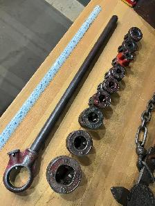 Ridgid 00-R Ratchet Head & NPT Dies & 00-RB Bolt Dies