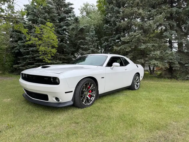 2015 Dodge Challenger SRT