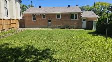House For Rent - Photo 3