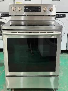 BLOWOUT LIQUIDATION SALE SAMSUNG STOVE $525