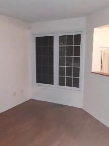BEAUTIFUL SPACIOUS TOWNHOUSE FOR RENT - Photo 4