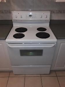 BEAUTIFUL SPACIOUS TOWNHOUSE FOR RENT - Photo 8