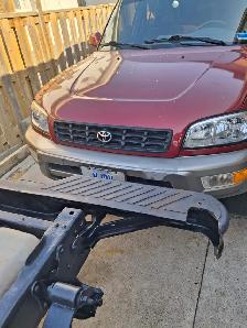 1999 Toyota RAV4 - Photo 2