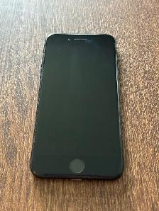 Unlocked Black 32GB Apple iPhone 7 - Photo 2