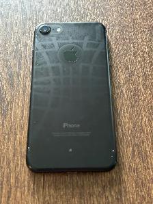 Unlocked Black 32GB Apple iPhone 7 - Photo 3