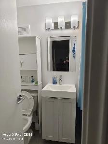Room Available in 1 Bdrm   Den Apartment - Photo 3
