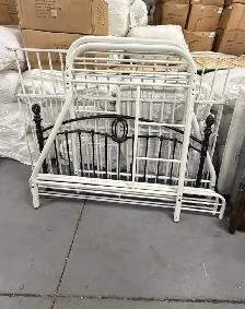 TWIN OVER DOUBLE BUNK BED FLOOR MODEL CLEARANCE. - Photo 2