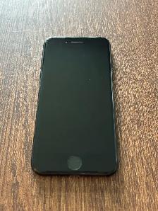 Unlocked Black 32GB Apple iPhone 7 - Photo 2