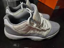 Jordan 11 Low Cool Grey Size 11 - Photo 2