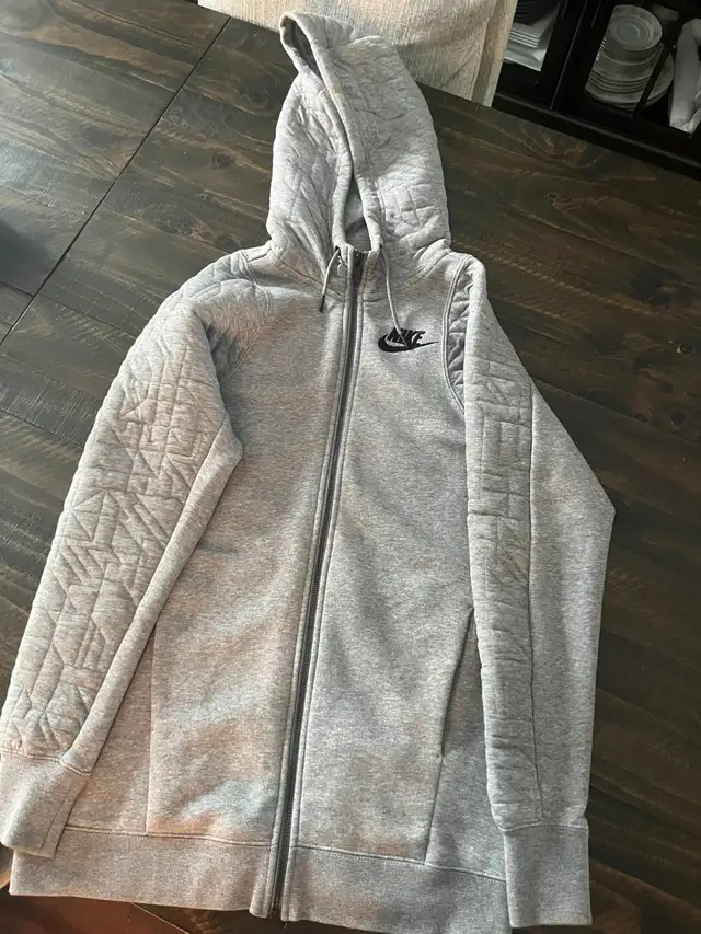 Nike Women's Hoodie XS - Brand New