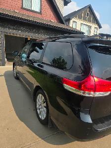 2014 Toyota Sienna XLE FWD 184k kms - Photo 2