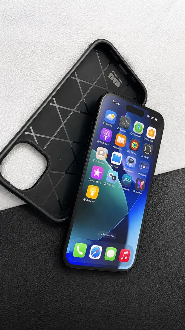 Iphone 15 Black 128G Debloque Comme Neuf