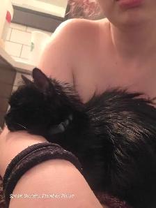 ISO: Quiet Respectful Couple & Support Kitten, In Need Of Home! - Photo 5