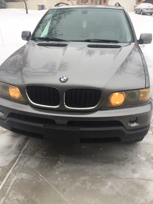 2005 BMW X5 3.0 I solid body SUV for sale it have 162000 miles