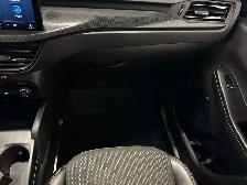 2024 Ford Escape ST-Line Select AWD - Photo 33