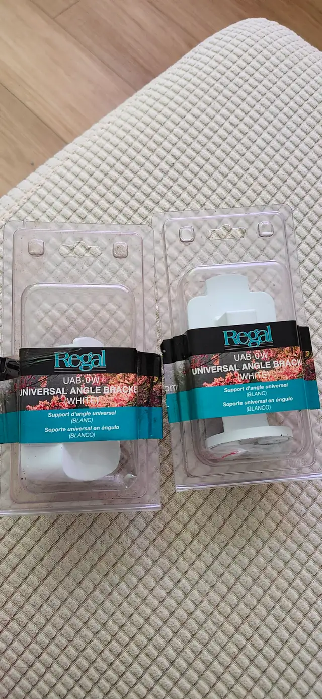 White Regal Universal Angle Bracket