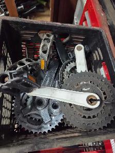 assorted quality mountain bike parts. - Photo 7