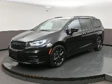 2025 Chrysler Pacifica Limited Leather, Sunroof, Captains Chairs - Photo 3