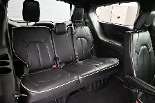 2025 Chrysler Pacifica Limited Leather, Sunroof, Captains Chairs - Photo 22