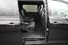 2025 Chrysler Pacifica Limited Leather, Sunroof, Captains Chairs - Photo 24