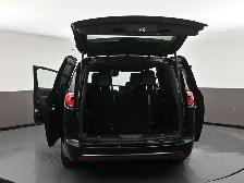 2025 Chrysler Pacifica Limited Leather, Sunroof, Captains Chairs - Photo 60