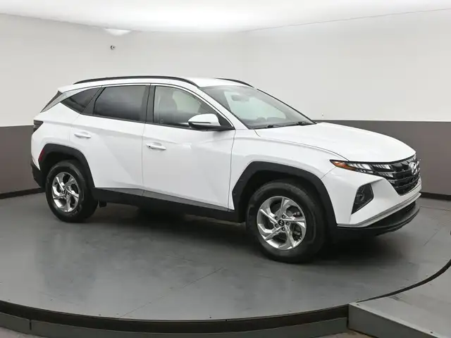 2024 Hyundai Tucson Preferred AWD Heated Seats/Wheel, Bluelink,