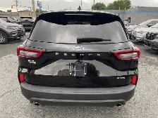 2025 Ford Escape ST LINE - Photo 4