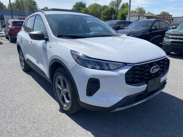 2025 Ford Escape ST-Line