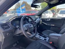 2025 Ford Escape ST-Line - Photo 17