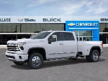 2026 Chevrolet Silverado 3500HD 4wd Crew Cab 172 - Photo 4