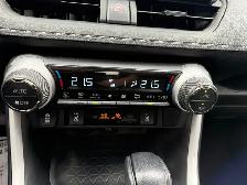 2025 Toyota RAV4 Hybrid XLE AWD, ONE OWNER, ACCIDENT FREE - Photo 18