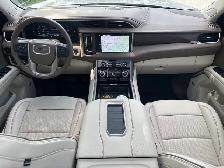 2024 GMC Yukon Denali - Photo 17