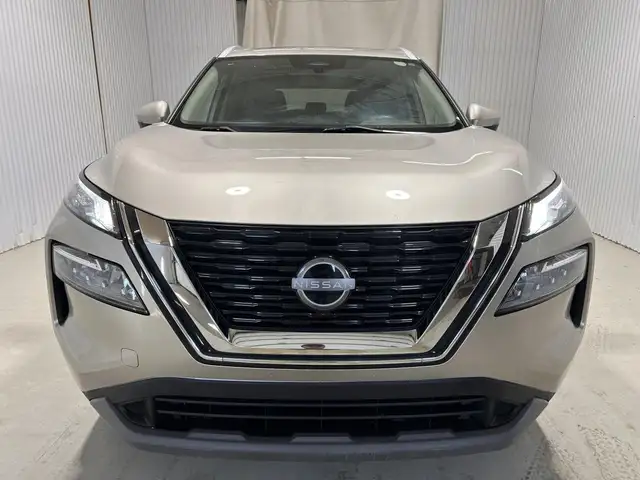 Nissan Rogue SV TI avec ensemble toit ouvrant 2023 à vendre