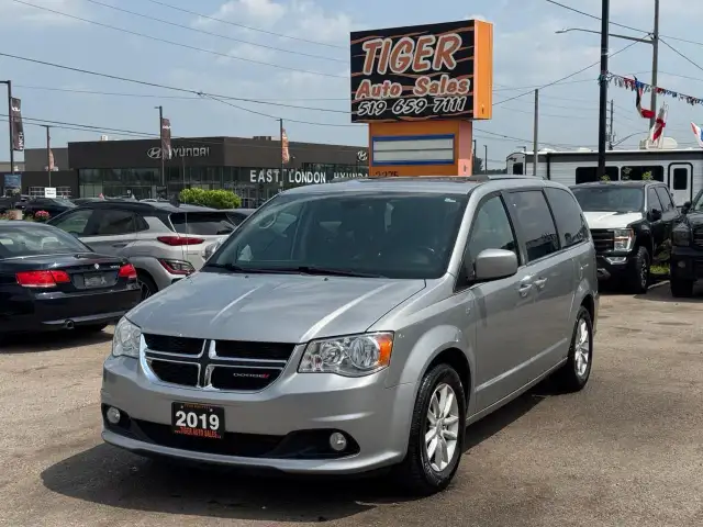2019 Dodge Grand Caravan SXT Premium Plus, LOADED, WELL MAINTAIN