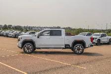 2026 GMC Sierra 3500HD Denali - Photo 5
