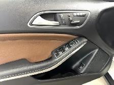 2016 Mercedes-Benz GLA GLA 250 4MATIC / Toit Pano / Angle Mort / - Photo 12