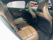2016 Mercedes-Benz GLA GLA 250 4MATIC / Toit Pano / Angle Mort / - Photo 22
