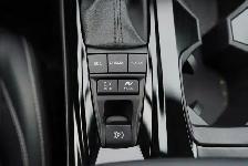 2025 Toyota Camry Hybrid SE - Photo 22