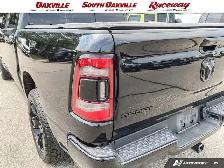 2023 Ram 1500 SPORT | PANO SUNROOF | 1 OWNER | CLEAN CARFAX | - Photo 11