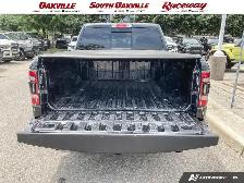 2023 Ram 1500 SPORT | PANO SUNROOF | 1 OWNER | CLEAN CARFAX | - Photo 12