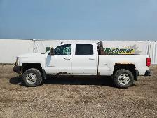 2015 Chevrolet Silverado 2500HD - Photo 3