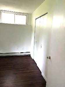 Shared house in Woodbury Drive, Halifax - Photo 7