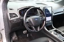 2022 Ford Edge - Photo 9