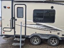 Travel Trailer - Photo 4