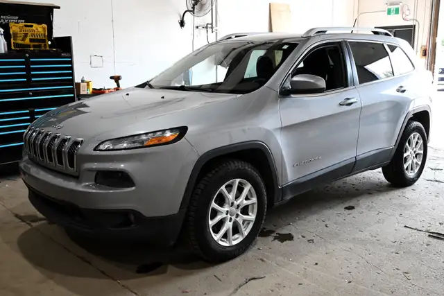 2015 Jeep Cherokee | LOW KM | ACCIDENT FREE | LOCAL VEHICLE