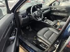 2025 Mazda CX-5 - Photo 7