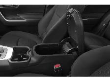 2025 Toyota RAV4 - Photo 11