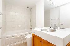 81 NAVY WHARF COURT - OPTIMA CONDOS - 2 BEDROOM DEN W/1-PARKING - Photo 9