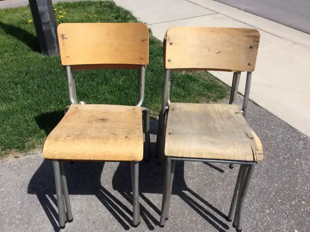 6 Vintage Old School Wooden Chairs Stackable