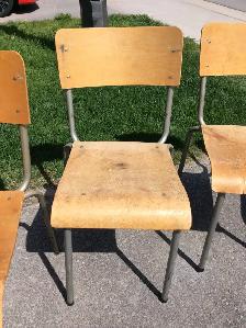 6 Vintage Old School Wooden Chairs Stackable - Photo 4